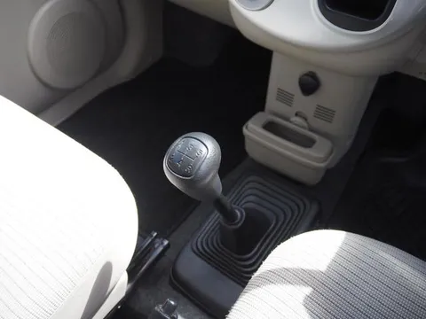 Nissan Otti