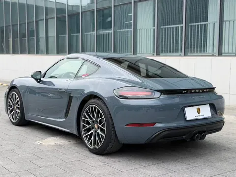 Porsche 718