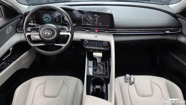 Hyundai Elantra (Avante)