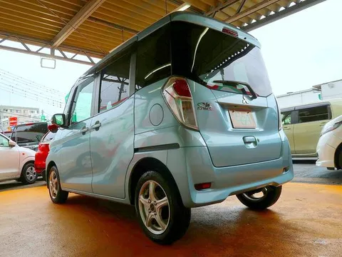 Mitsubishi eK Space