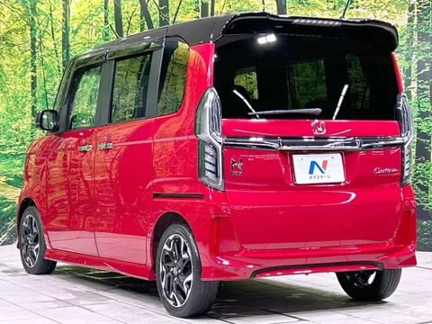 Honda N-BOX Custom