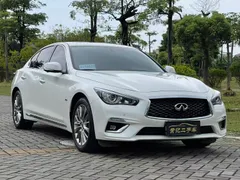 Infiniti Q50L