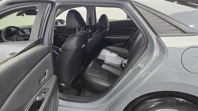 Hyundai Elantra (Avante)