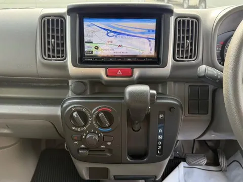Nissan Clipper