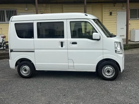 Nissan Clipper
