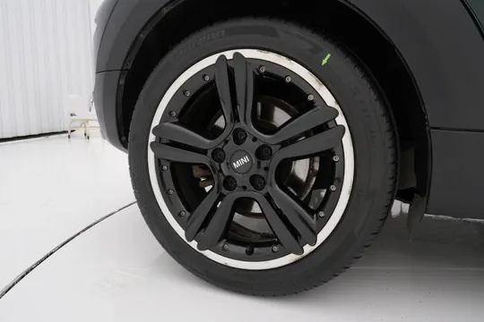 MINI Paceman