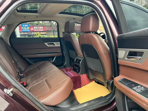 Jaguar XFL