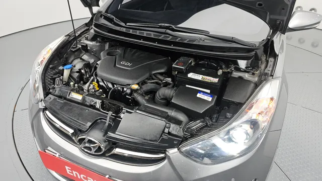 Hyundai Elantra (Avante)