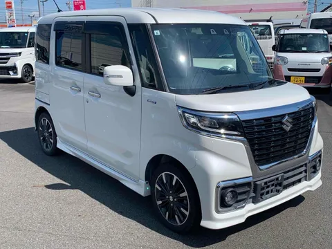 Suzuki Spacia Custom