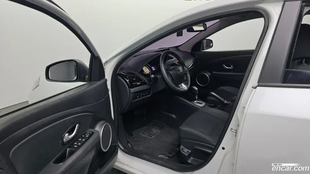 Renault SM3