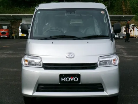Toyota TownAce Van