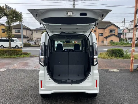Suzuki Spacia Custom
