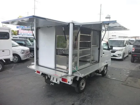 Nissan Clipper Truck