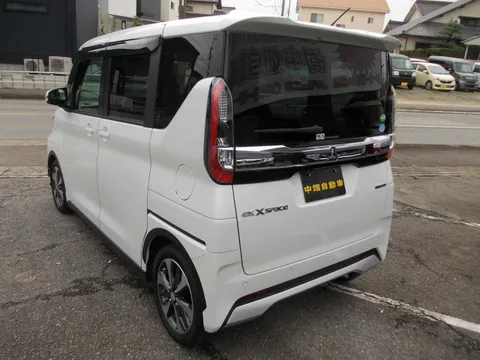 Mitsubishi eK X Space
