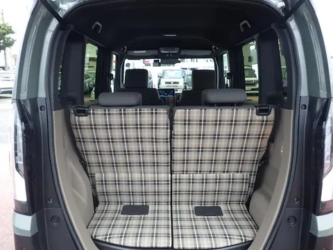 Honda N-BOX Joy