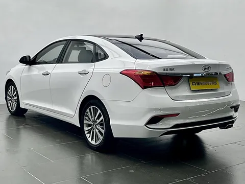 Hyundai Mistra