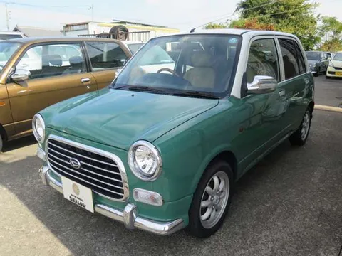 Daihatsu Mira Gino