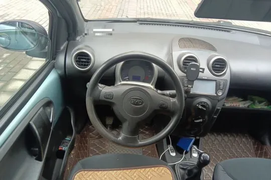 BYD F0