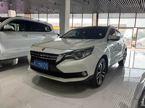 Venucia T90