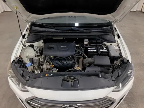 Hyundai Elantra (Avante)