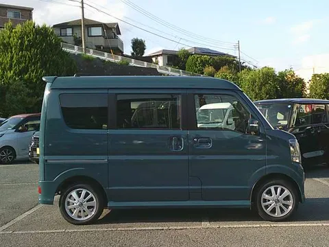 Nissan Clipper Rio
