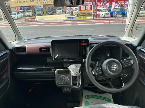 Suzuki Spacia