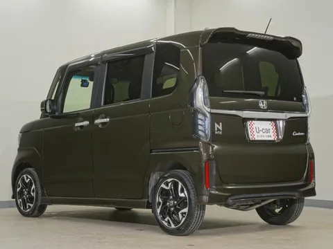 Honda N-BOX Custom