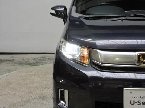 Honda Freed Spike