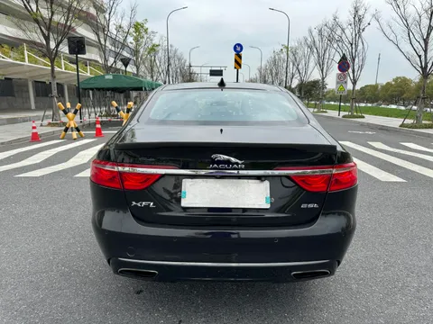 Jaguar XFL