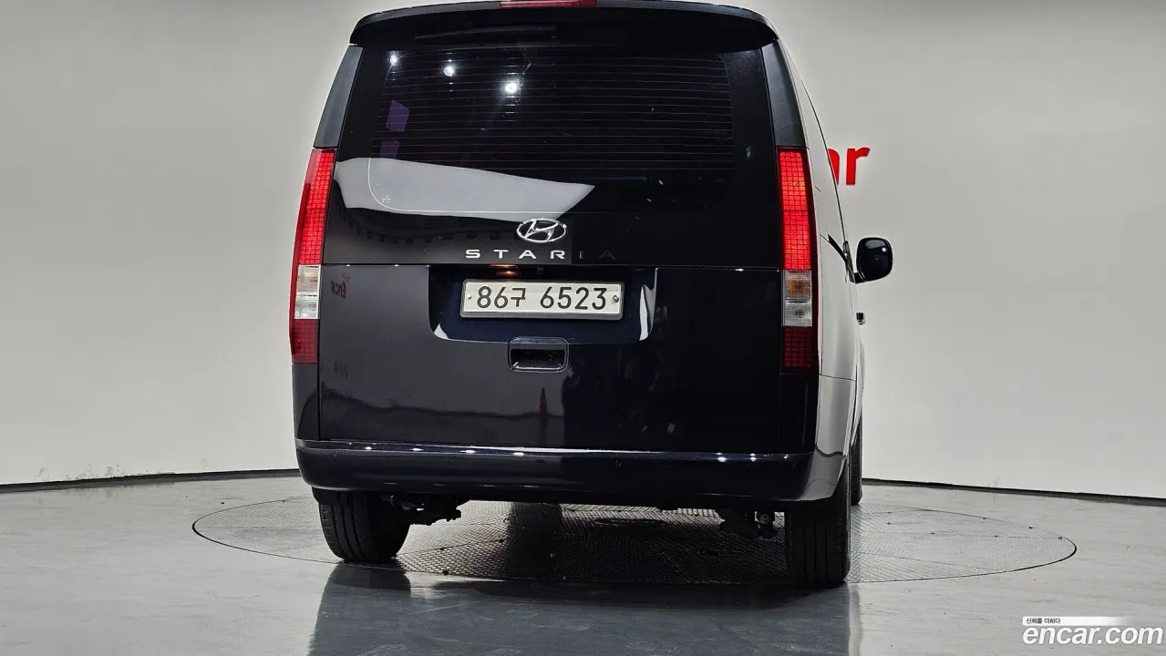 Hyundai Staria
