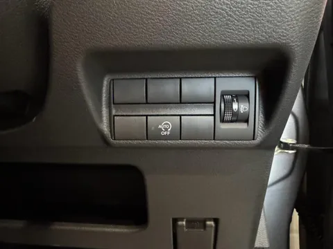 Mitsubishi eK X