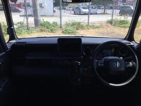 Honda N-BOX Custom