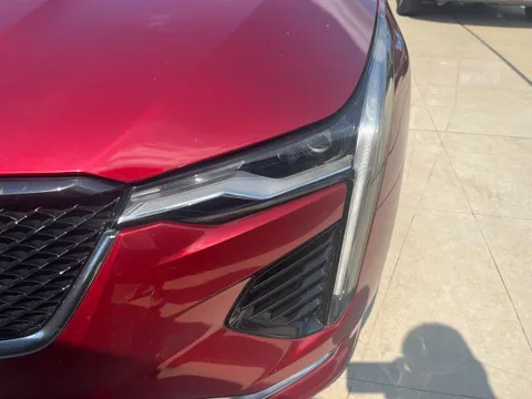 Cadillac CT4