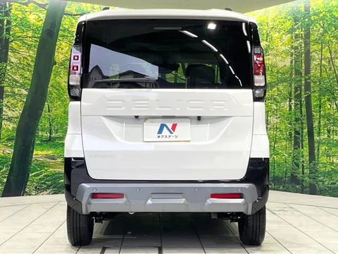 Mitsubishi Delica Mini