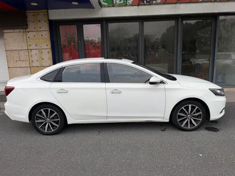 Roewe i6 Classic