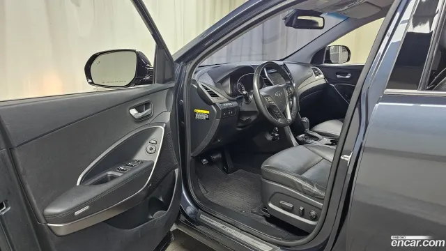 Hyundai Grand Santa Fe (Maxcruz)
