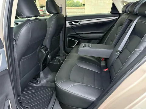 Geely Emgrand GL