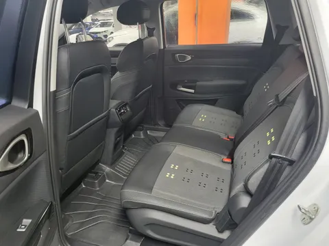 Baojun RM-5