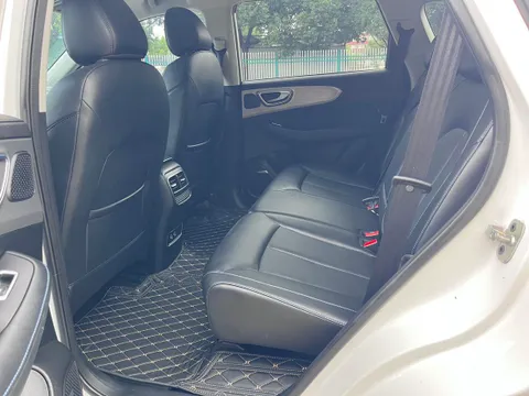 Roewe RX5