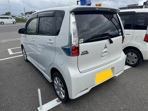 Mitsubishi eK Custom