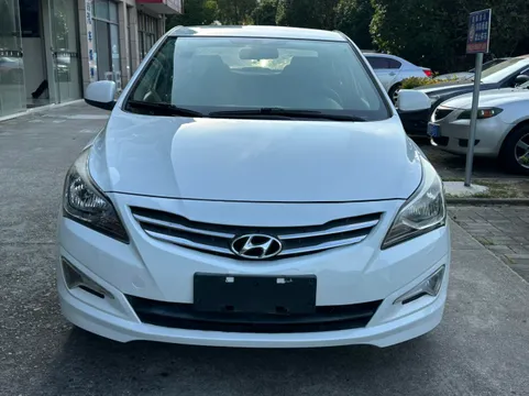 Hyundai Reina