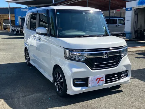 Honda N-BOX Custom