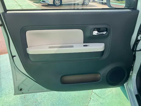 Daihatsu Mira Tocot