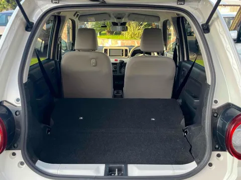 Daihatsu Mira Tocot
