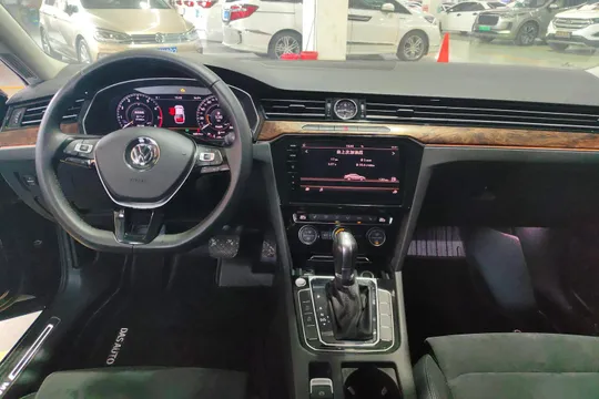 Volkswagen Magotan