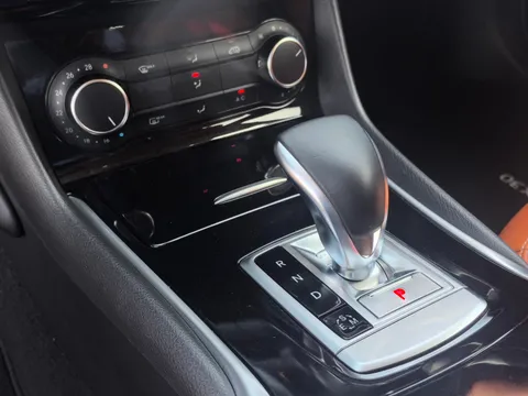 Infiniti QX30