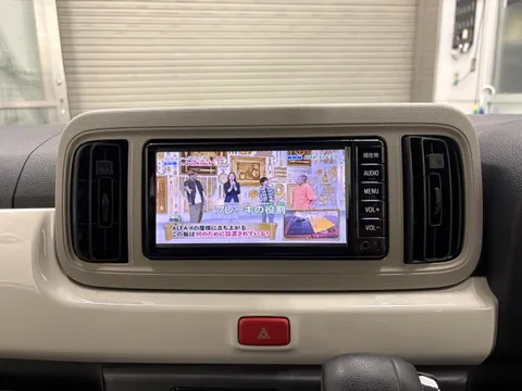 Daihatsu Mira Tocot