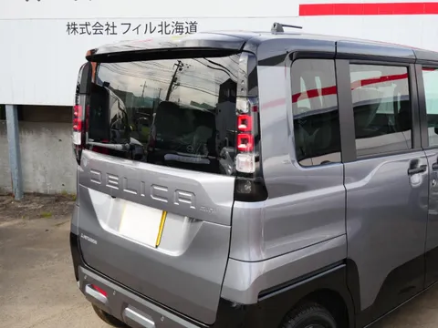 Mitsubishi Delica Mini