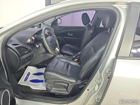 Renault SM3