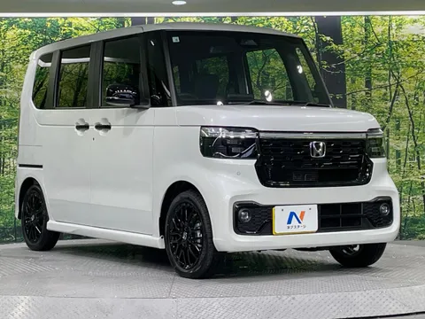 Honda N-BOX Custom